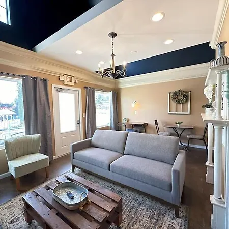 Haven At Hazel~Downtown Loft Apartment Demorest Exterior photo