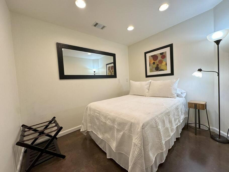 Haven At Hazel~downtown Loft Apartment